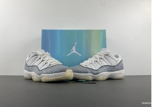 HQ7000-001  11  Air “Snake”  Low Jordan 2025 HQ7000-001 0117